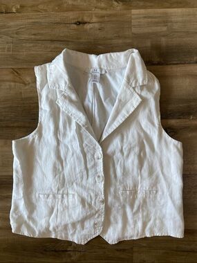 H by Halston White Sleeveless Linen Button-Front Top